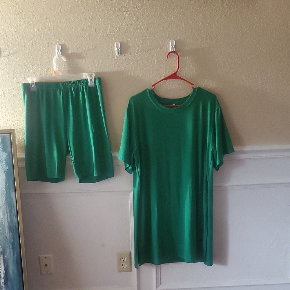 Emerald Green Women's Two Piece
